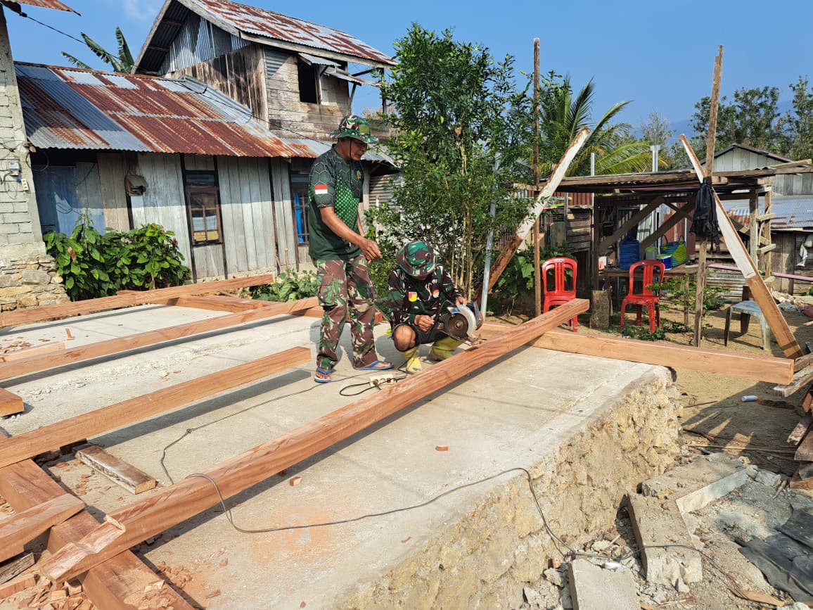Pembangunan RTLH Sasaran 2 di Pamona Terus Berlanjut, Satgas TMMD Ke-130 Fokus Perkuat Hunian Warga