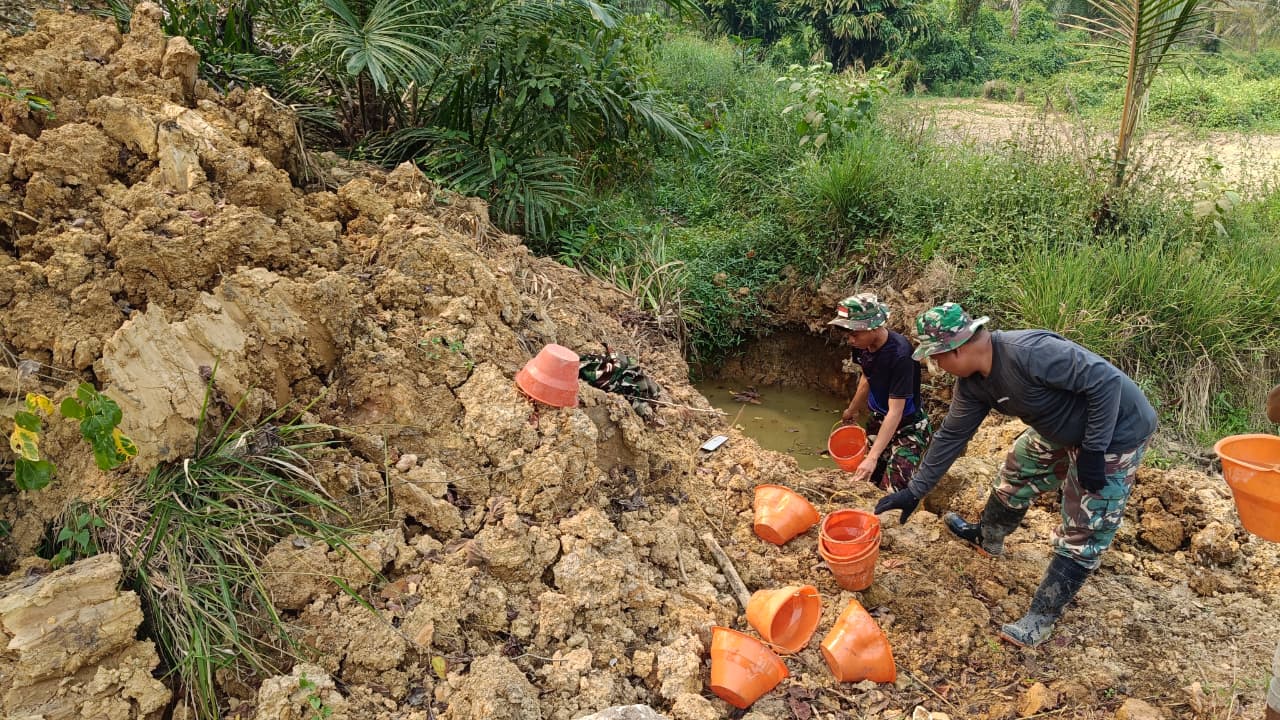 Semangat Bekerja Keras Satgas TMMD Ke-130 Percepat Proyek Di Luwu Timur