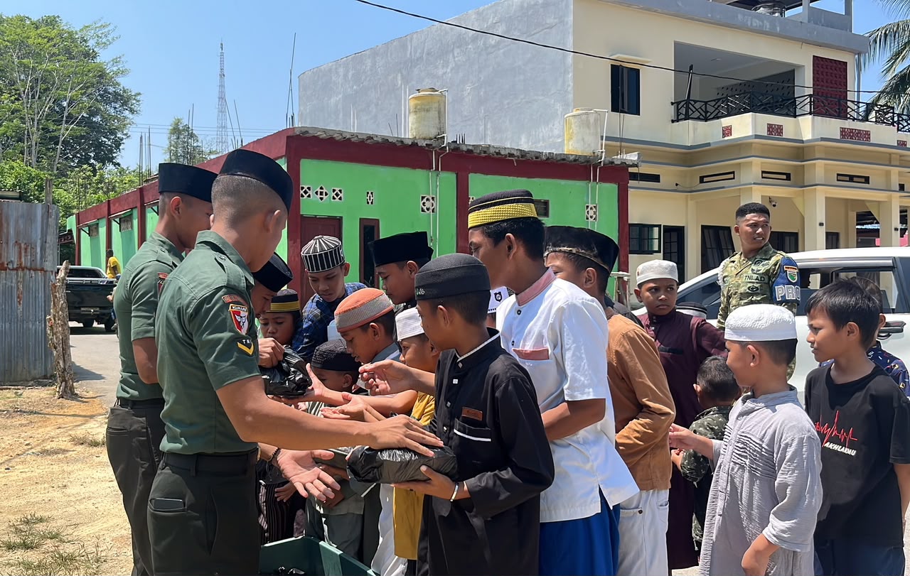 Memperkuat Ikatan Sosial, Yonif TP 859/RBK Luncurkan Inisiatif SEJUK di Supiori Memperkuat Ikatan Sosial, Yonif TP 859/RBK Luncurkan Inisiatif SEJUK di Supiori