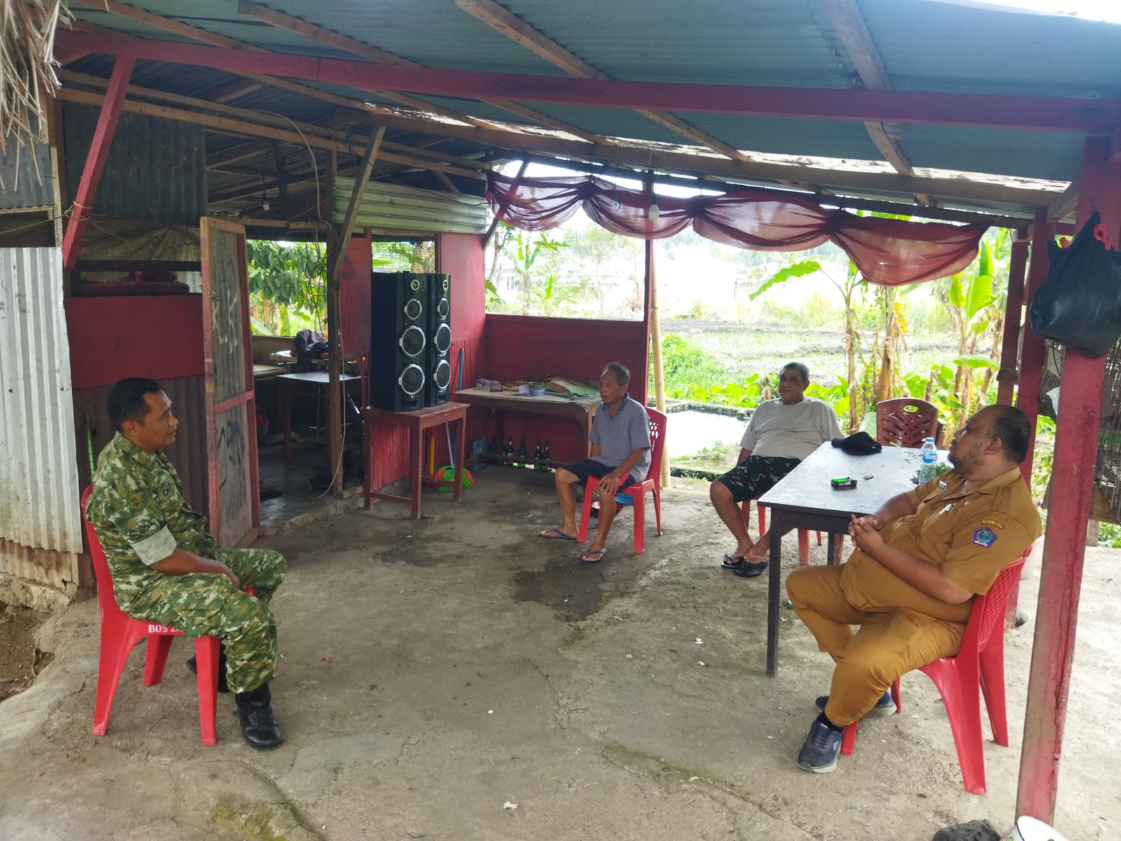 Inisiatif Babinsa Koramil 1309-04/PTM untuk Mencegah Kebakaran Lahan
