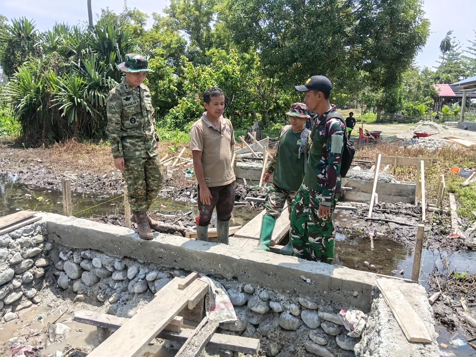Komitmen Dansatgas TMMD ke-130 dalam Pembangunan Jembatan
