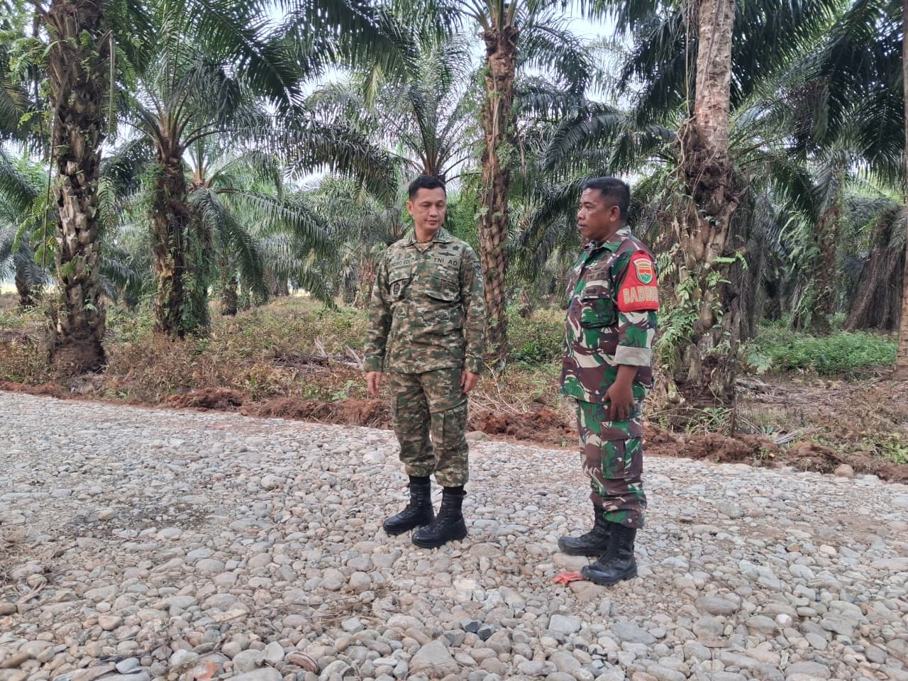 Dansatgas TMMD ke-130 Tinjau Pembangunan dan Sinergi Bersama Warga