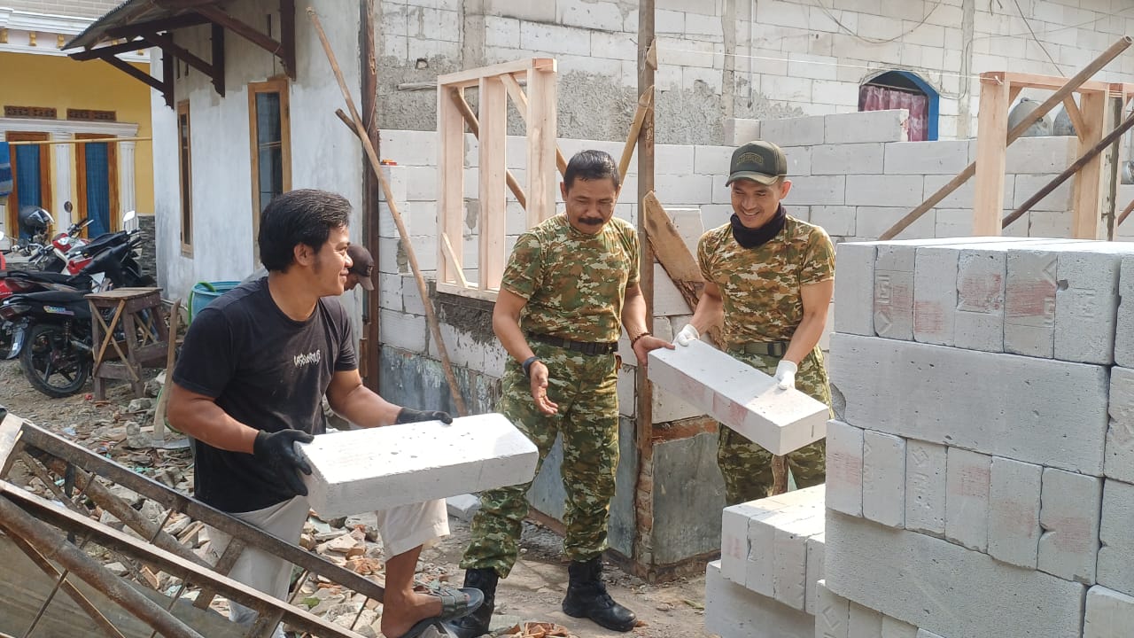 Perbaikan Rumah Nasir: TNI Berkomitmen Tingkatkan Kesejahteraan Masyarakat