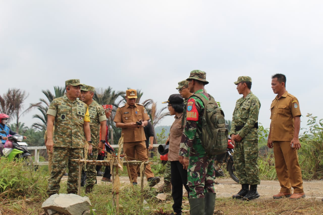 Kegiatan Tim Wasev Mabesad Terkait Normalisasi Sungai di Marampayang
