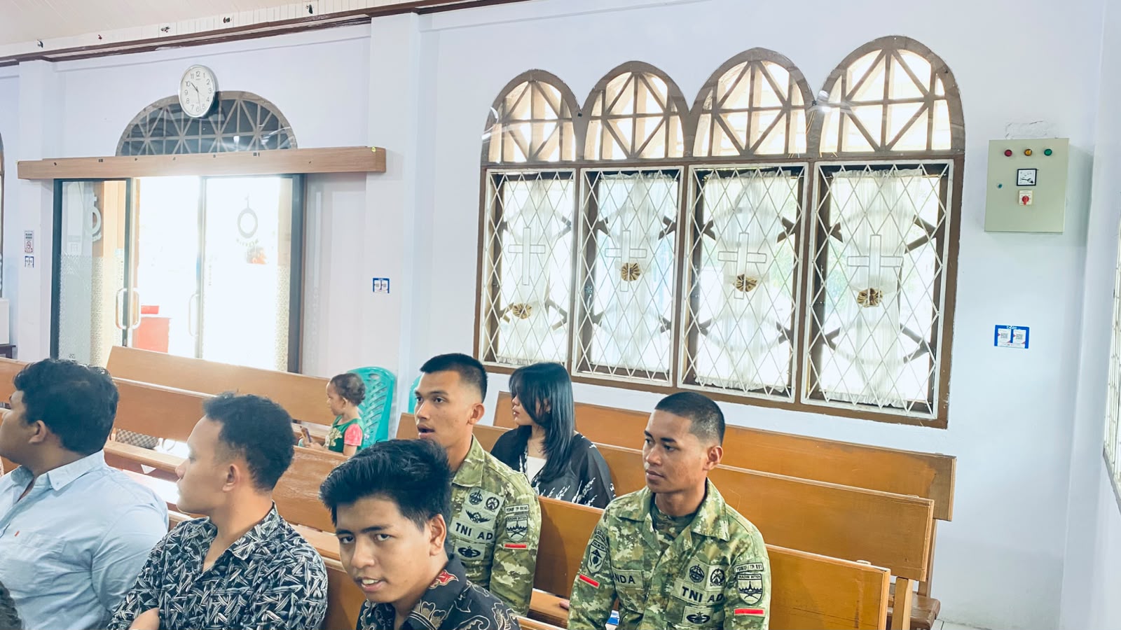 Ibadah Bersama, TNI Satgas TMMD Perkuat Hubungan dengan Warga Kandang Limun