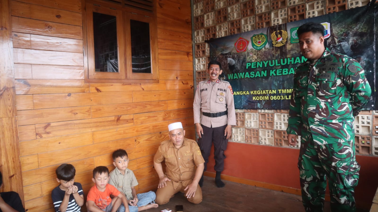 Menggalang Persatuan Melalui Penyuluhan Kebangsaan di TMMD Kodim 0603 Lebak