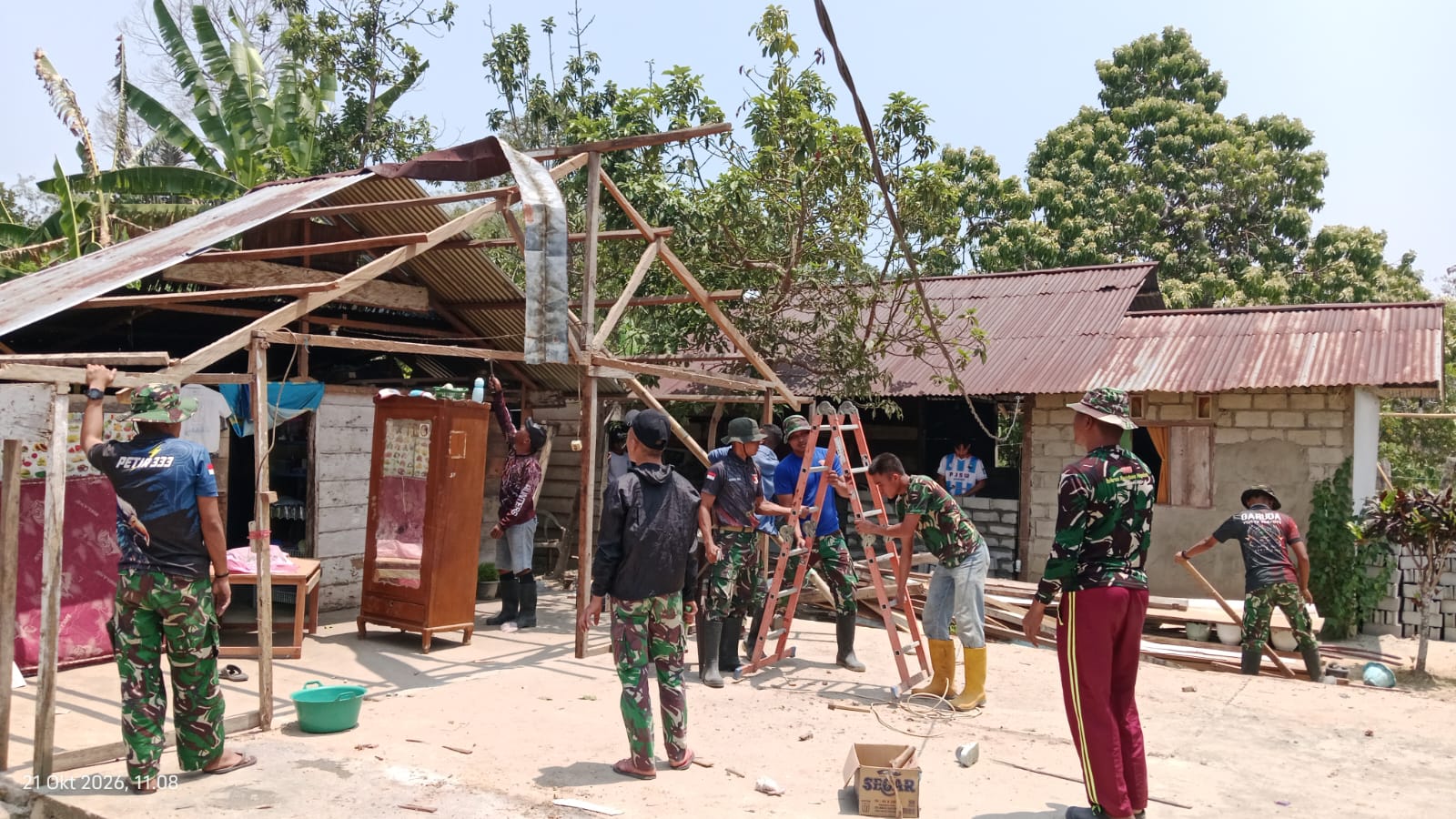 Komitmen TMMD ke-130 dalam Rehabilitasi RTLH di Desa Soe