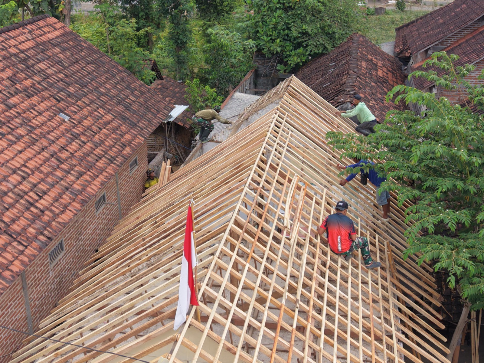Tim TMMD Percepat Proyek RTLH untuk Keluarga Pak Atim