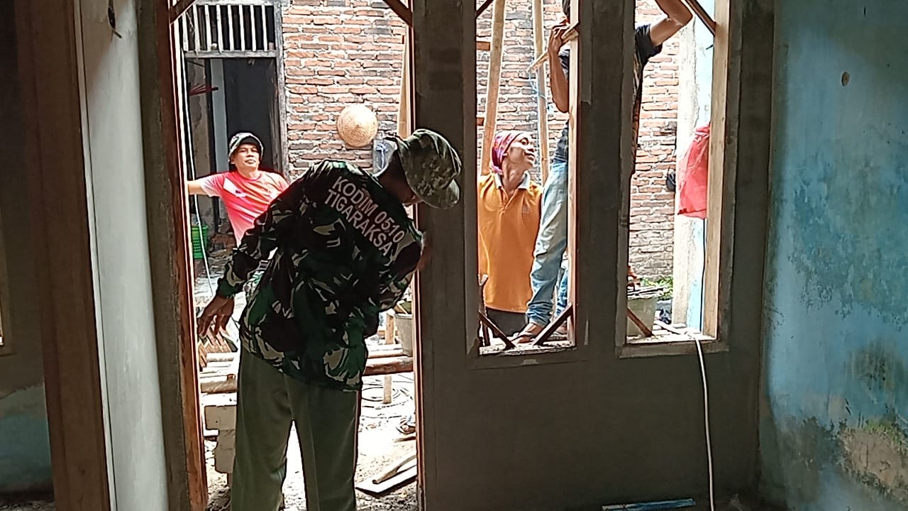 Kolaborasi TNI dalam TMMD ke-130 Percepat Pembangunan Hunian Layak bagi Warga Kolaborasi TNI dalam TMMD ke-130 Percepat Pembangunan Hunian Layak bagi Warga