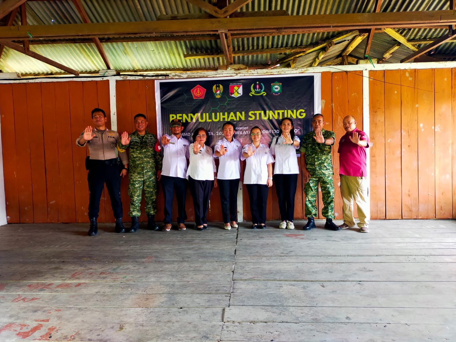 Penyuluhan Kesehatan untuk Cegah Stunting di Tentena oleh Satgas TMMD
