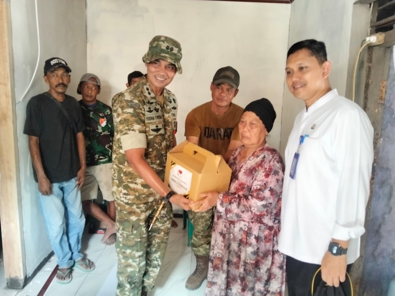 TNI Pastikan Pembangunan Rumah Layak Ibu Nayah Sukses Melalui Inspeksi Rutin
