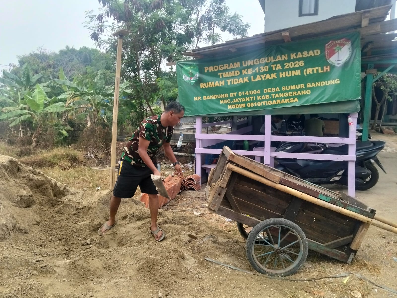 Kodim 0510/Tigaraksa Laksanakan TMMD ke-130 untuk Meningkatkan Hunian di Desa Sumur Bandung