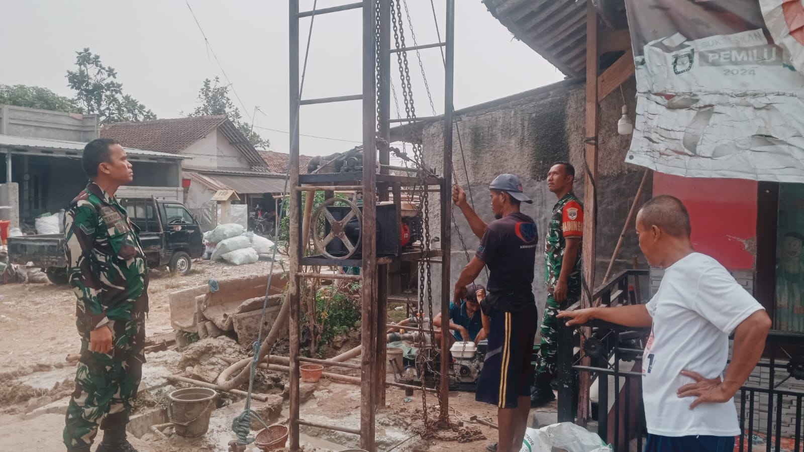 Kepedulian TNI dalam Menyediakan Akses Air Bersih bagi Warga Desa Sumur Bandung