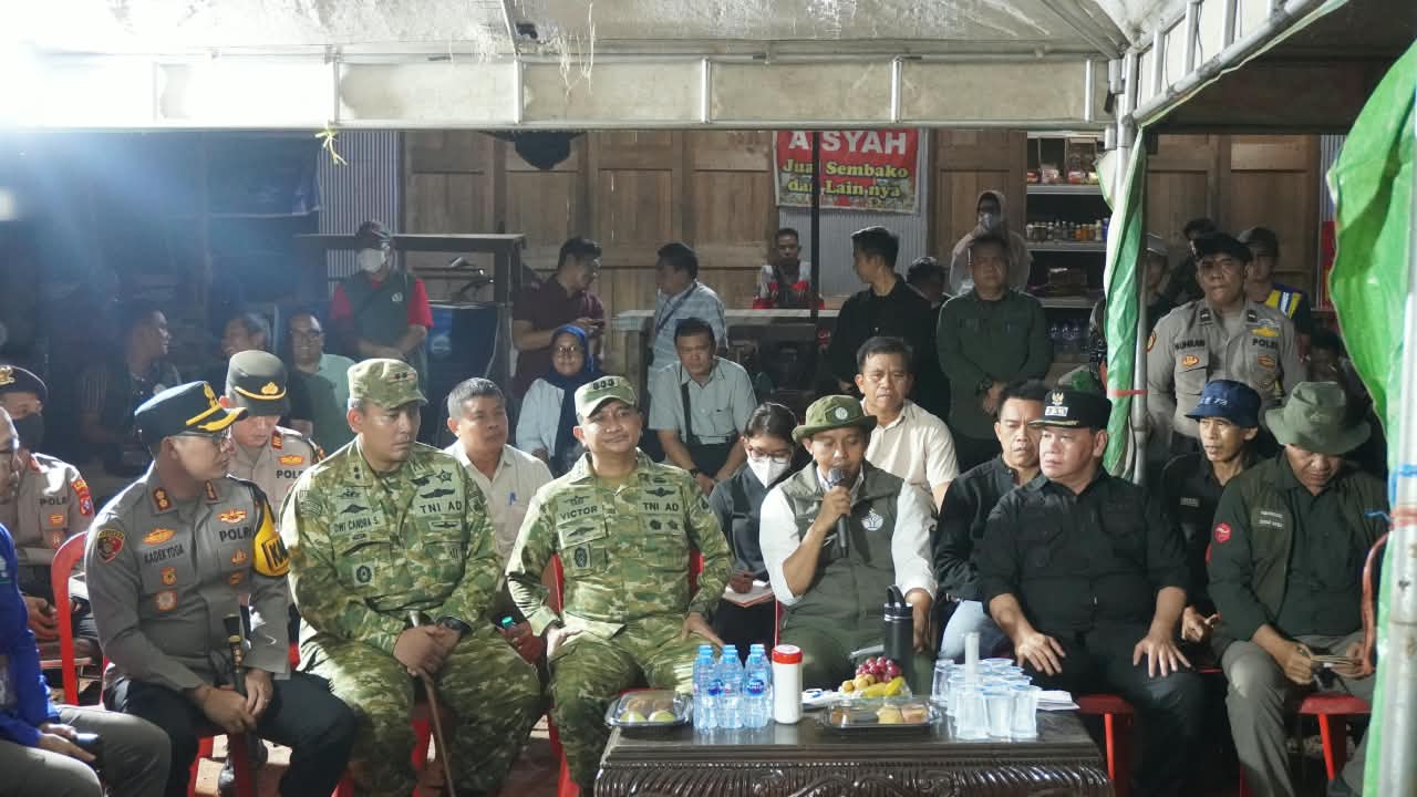 Dandim 1015/Sampit Dampingi Menteri Kehutanan RI Peninjauan Penanganan Karhutla di Kotim