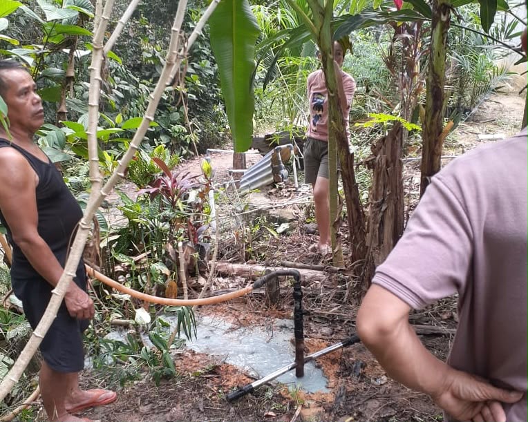 Antusiasme Warga Ladangan Terhadap Pembangunan Sumur Bor TMMD