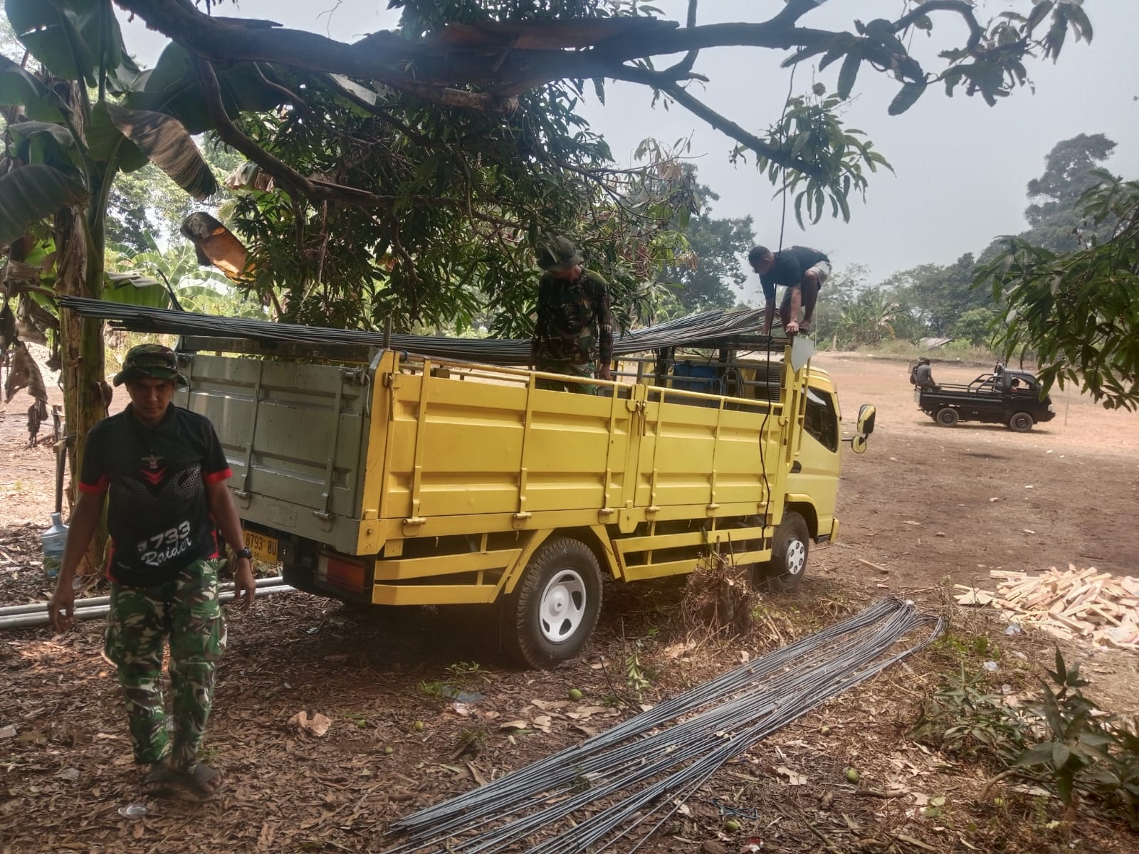 Pencapaian TMMD Kodim 1504/Ambon: Penurunan Material untuk Pembangunan Fisik