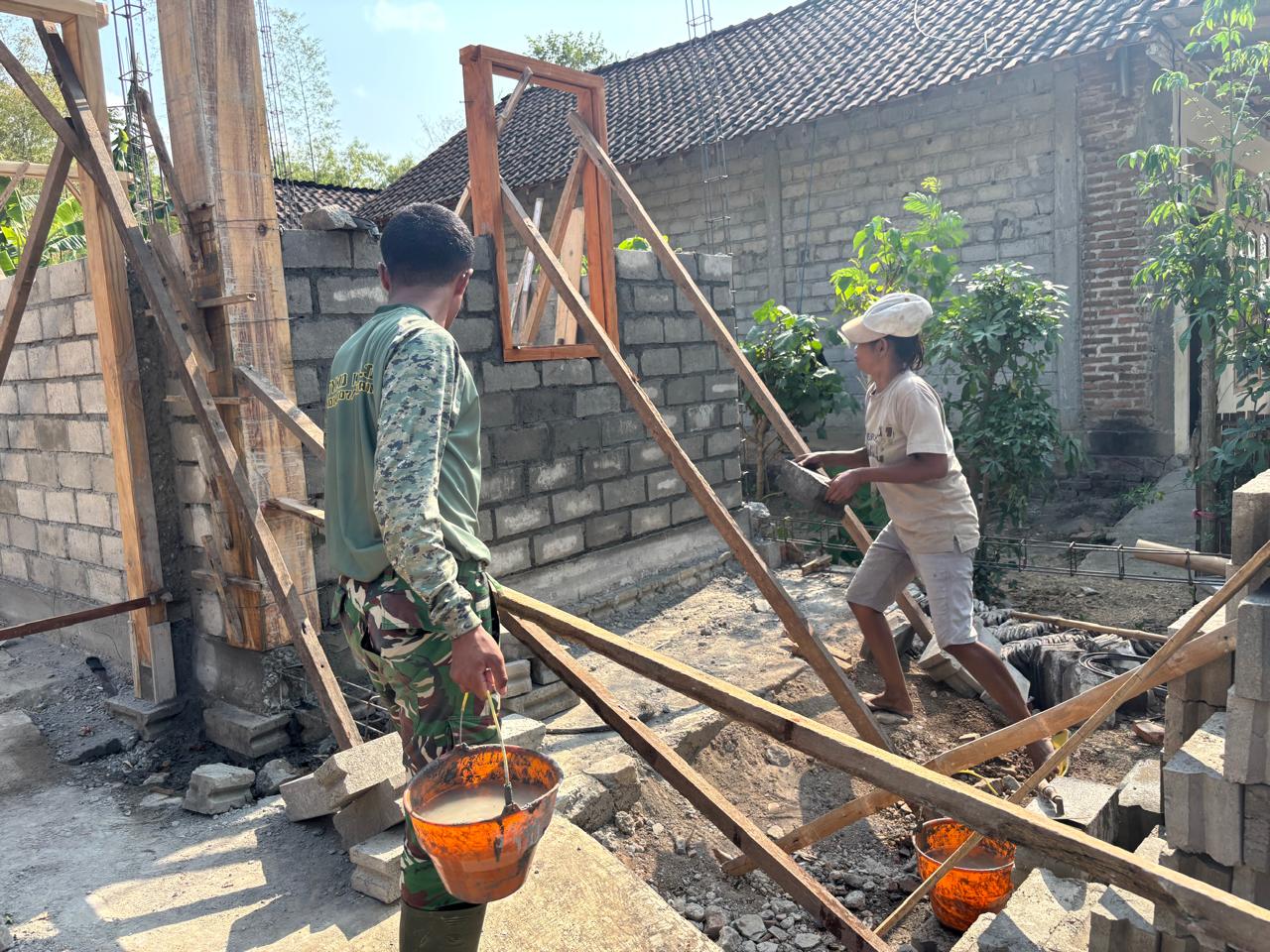 Pembangunan RTLH di Desa Pojok, Satgas TMMD Semakin Dekat dengan Penyelesaian