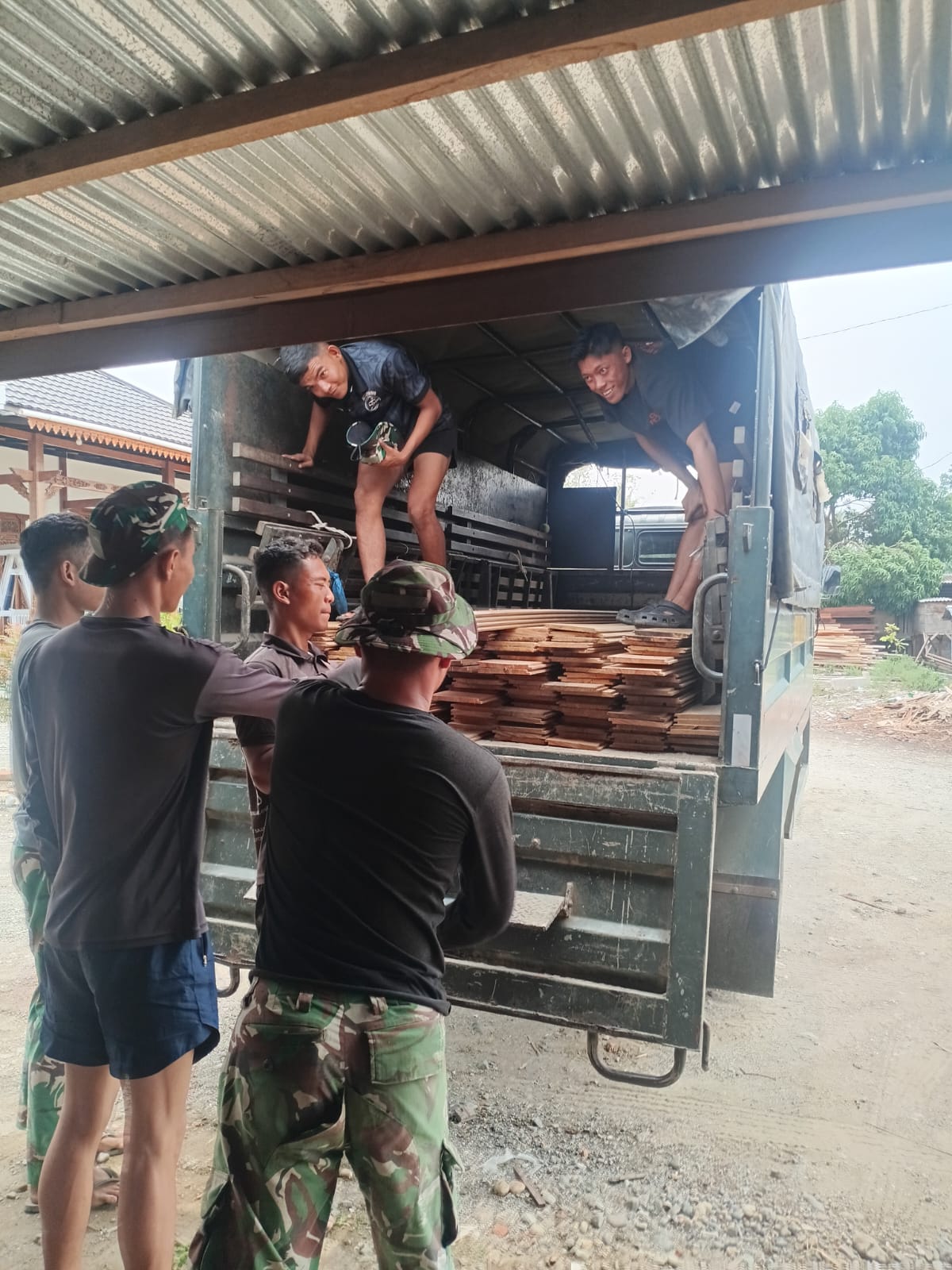 Sinergi Masyarakat dan TNI dalam TMMD Mewujudkan Pembangunan yang Berkelanjutan