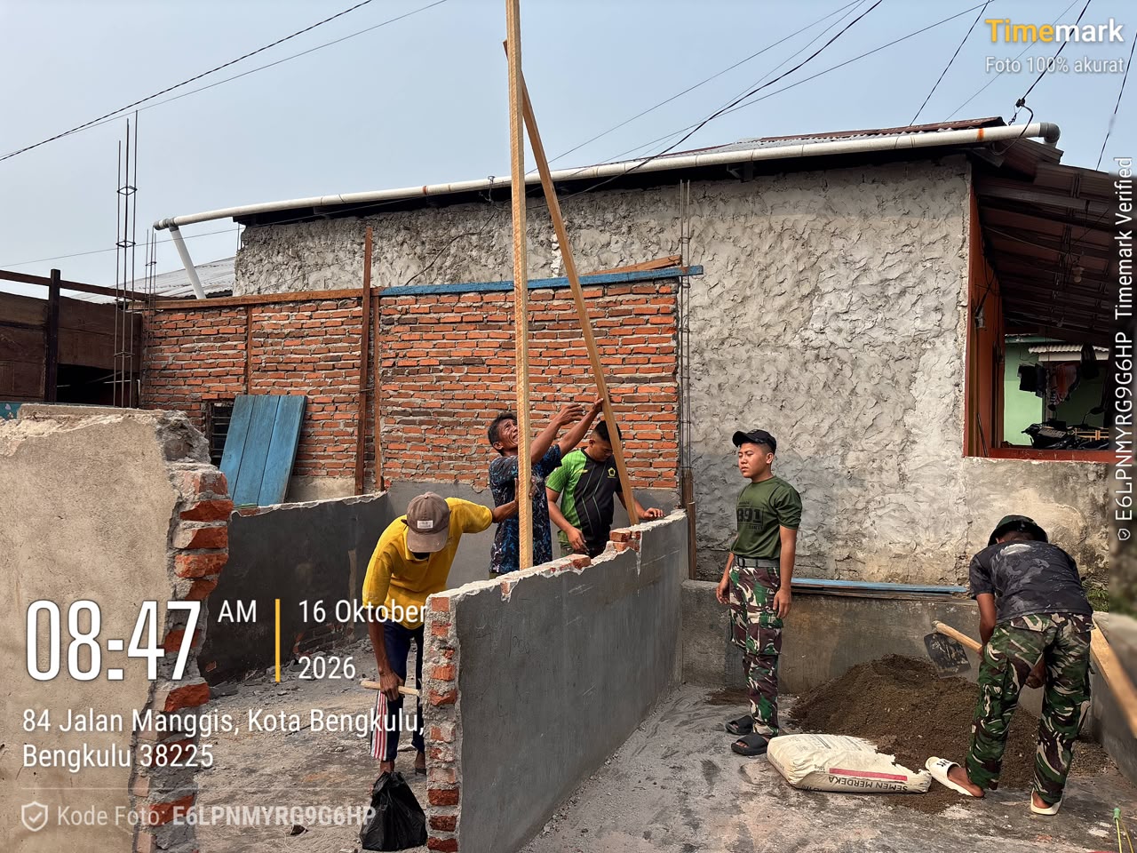 Bertahun-tahun Cemas Saat Hujan, Kini Pak Rauf Punya Harapan Tinggal di Rumah Lebih Layak