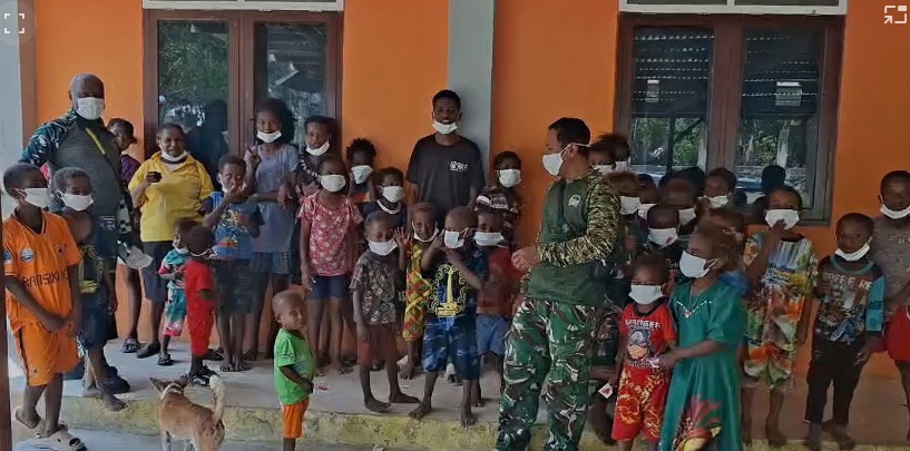 Satgas TMMD ke-130: Antara Pembangunan Fisik dan Interaksi Sosial di Kampung Yamboi