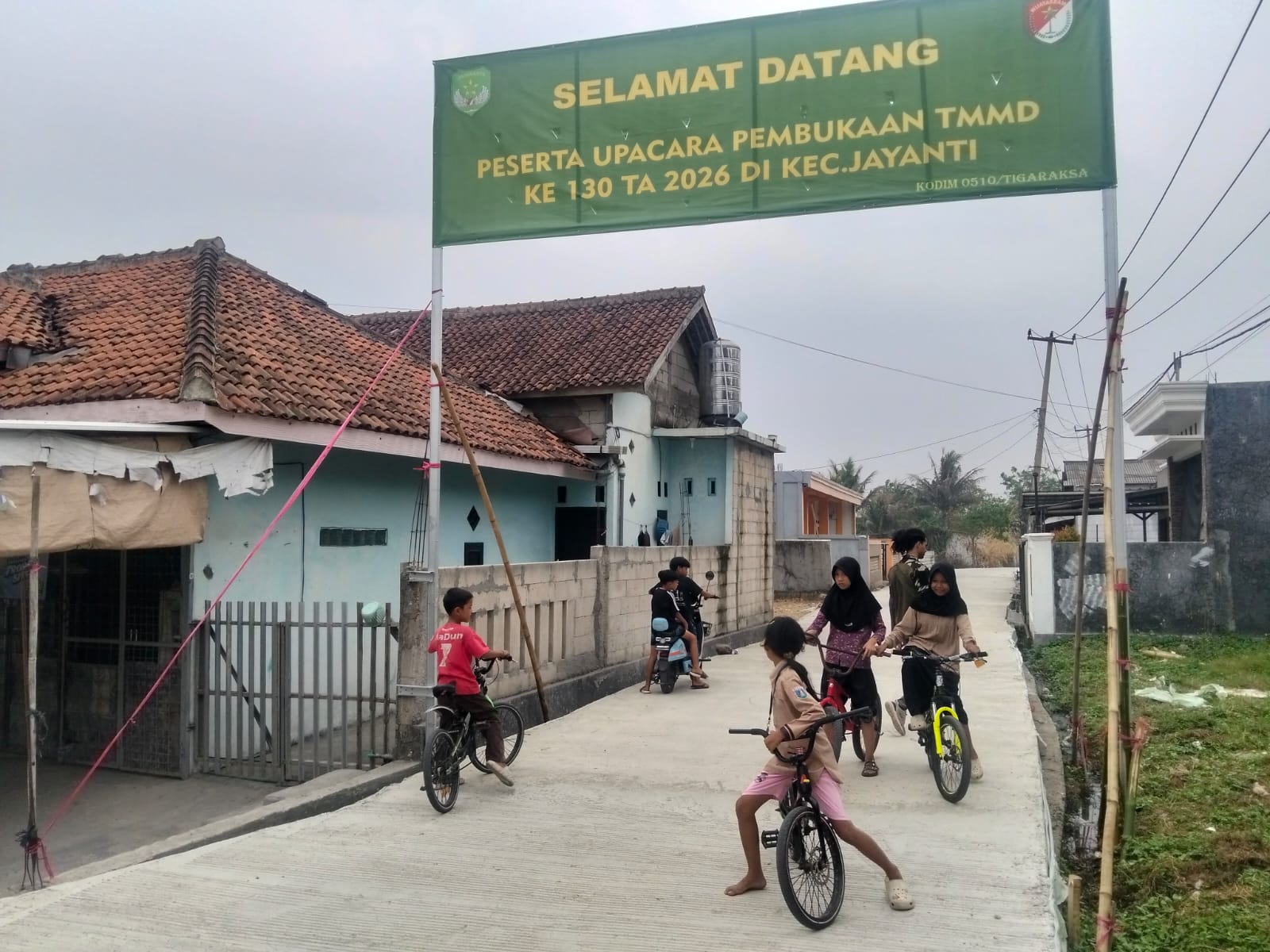 Pembangunan Jalan Desa dan Kebermanfaatan bagi Anak di TMMD ke-130 Pembangunan Jalan Desa dan Kebermanfaatan bagi Anak di TMMD ke-130