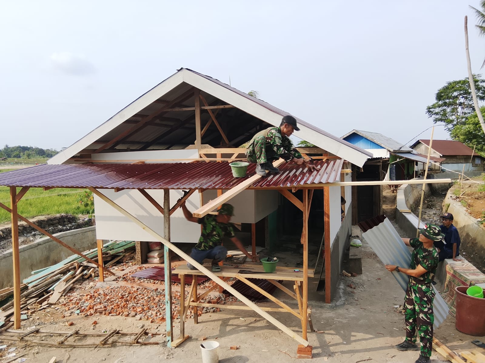 Progres Meningkat, Dansatgas Apresiasi Kerja Keras Satgas TMMD 0407/Kota Bengkulu Progres Meningkat, Dansatgas Apresiasi Kerja Keras Satgas TMMD 0407/Kota Bengkulu