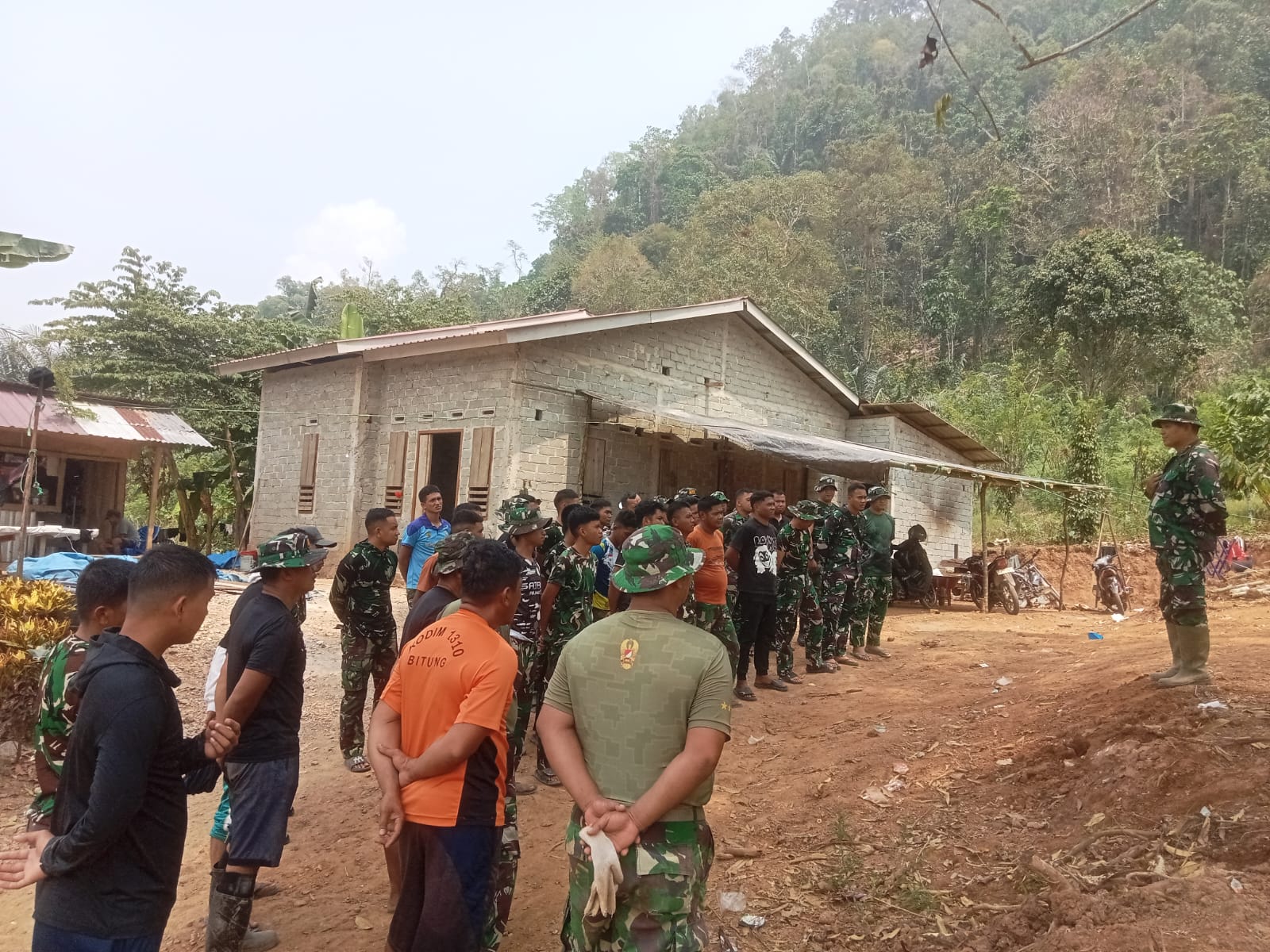 Kedisiplinan Utama, Satgas TMMD ke-130 Kodim 1403/Palopo Lakukan Pemeriksaan Rutin Personel Kedisiplinan Utama, Satgas TMMD ke-130 Kodim 1403/Palopo Lakukan Pemeriksaan Rutin Personel