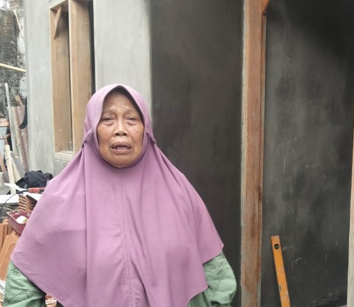 Apresiasi Ibu Nayah untuk Satgas TMMD, Rumahnya Kini Hampir Rampung