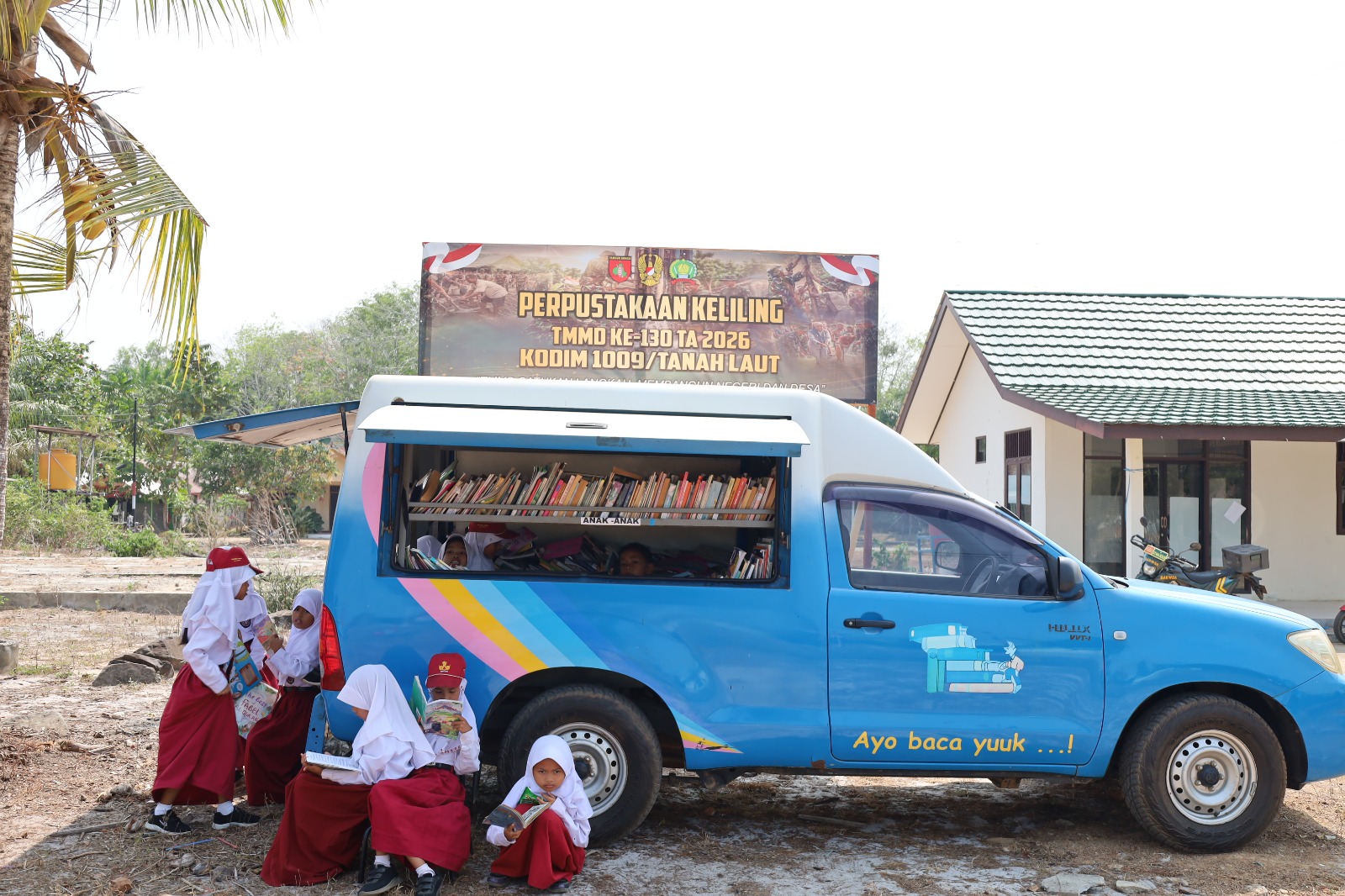 Inisiatif TMMD Ciptakan Peluang Baca Menarik bagi Siswa SDN 4 Jorong