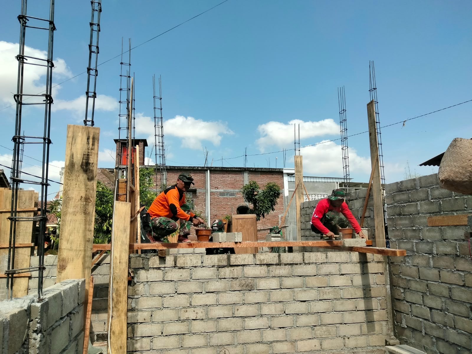 Transformasi Rumah Agus Suwandi: TMMD ke-130 Wujudkan Hunian Ideal Di Pojok Transformasi Rumah Agus Suwandi: TMMD ke-130 Wujudkan Hunian Ideal Di Pojok