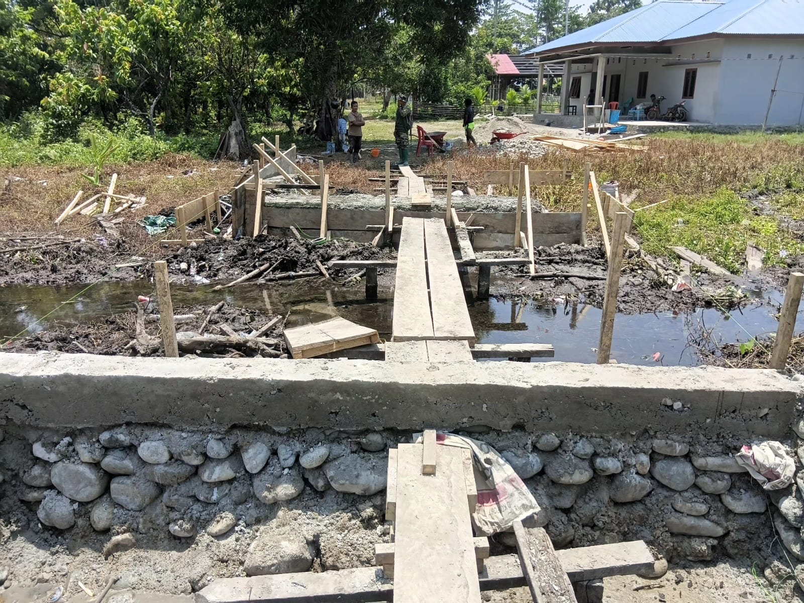 Satgas TMMD ke-130 Hadirkan Solusi lewat Jembatan di Manokwari