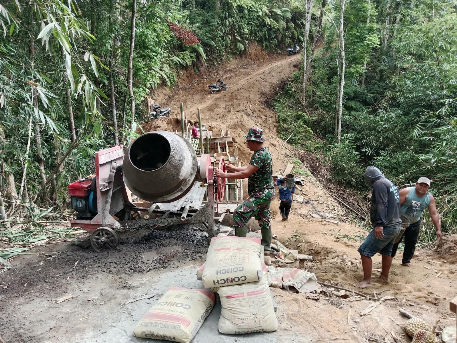 Keterlibatan TNI dalam Pembangunan Infrastruktur Jembatan
