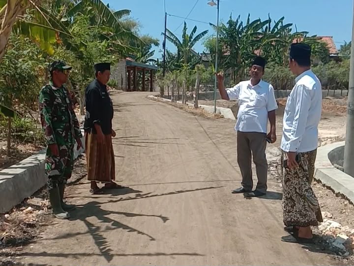 Kades Jarin dan DPMD Pamekasan Cek Keberhasilan Program TMMD di Desa