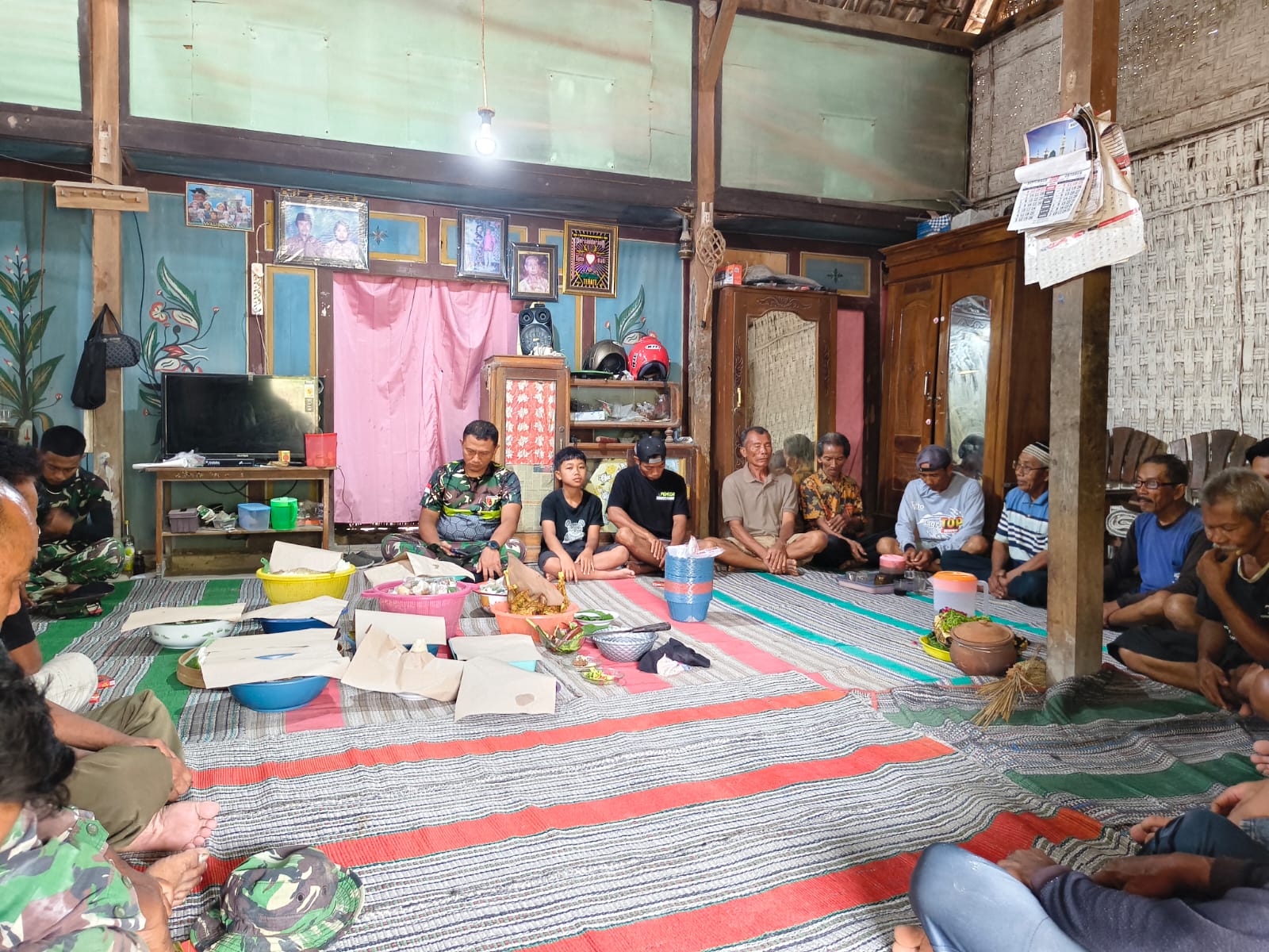Satgas TMMD dan Masyarakat Gelar Doa Bersama untuk Pembangunan Rumah Pak Midi