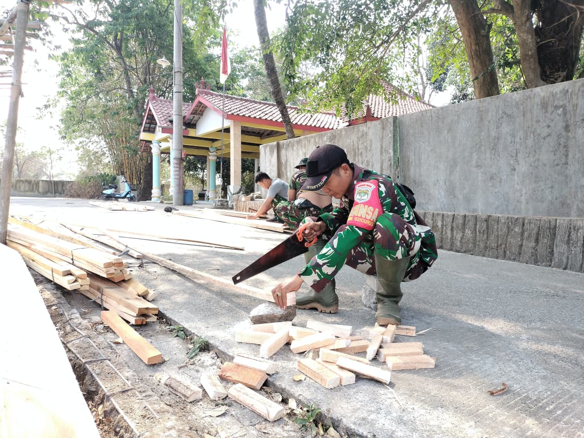 Progres Pembangunan Jalan Dalam TMMD ke-130 di Sumur Bandung Progres Pembangunan Jalan Dalam TMMD ke-130 di Sumur Bandung