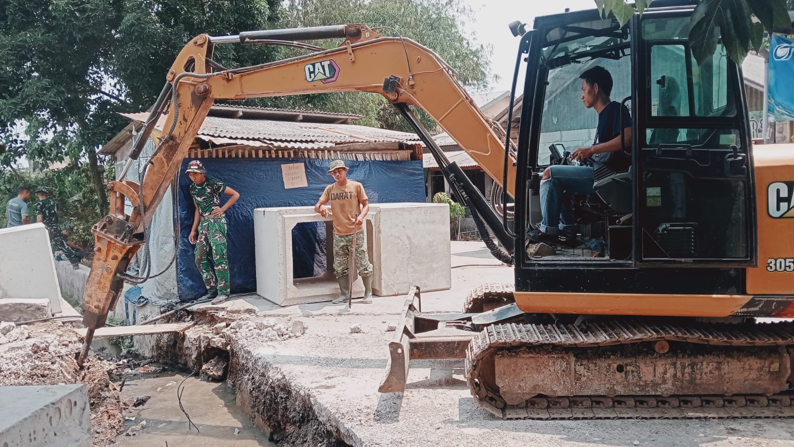 Pembangunan Gorong-Gorong TMMD ke-130 di Kecamatan Jayanti