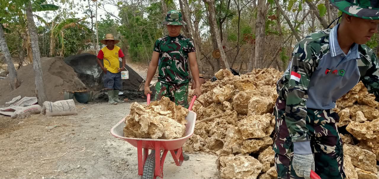 Baru 10 Persen, Satgas dan Warga Gotong Royong Bangun Drainase 130 Meter