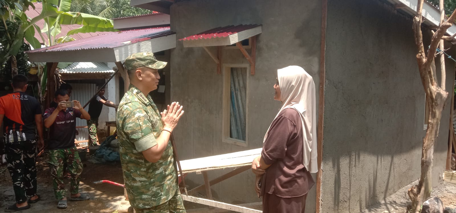 Kehangatan Program TMMD ke-130 Berubah Hidup Siti Ummulyati di Bengkulu
