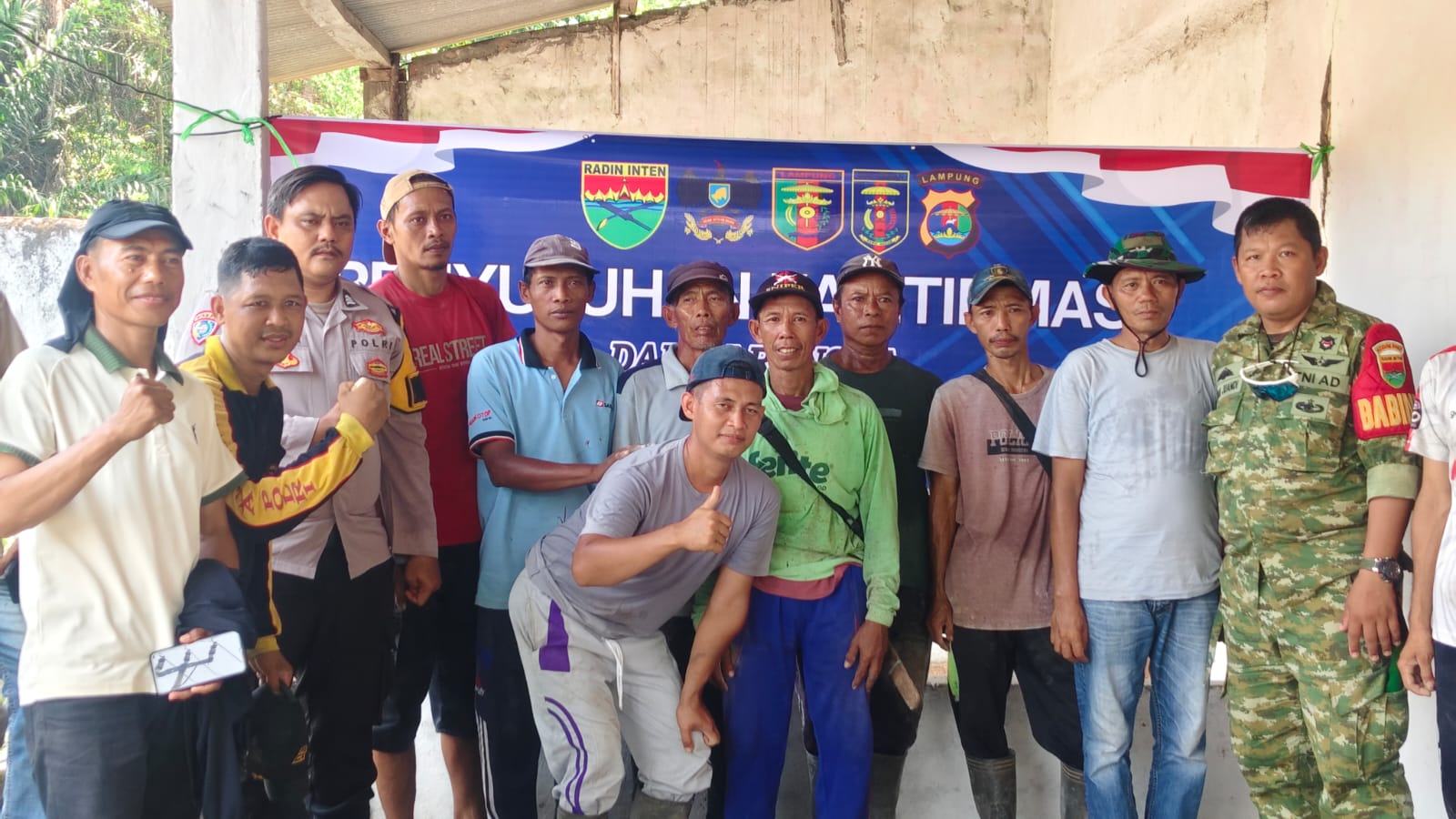 Masyarakat Gunung Sangkaran Dorong Kerja Sama Amankan Lingkungan dalam Sosialisasi TNI