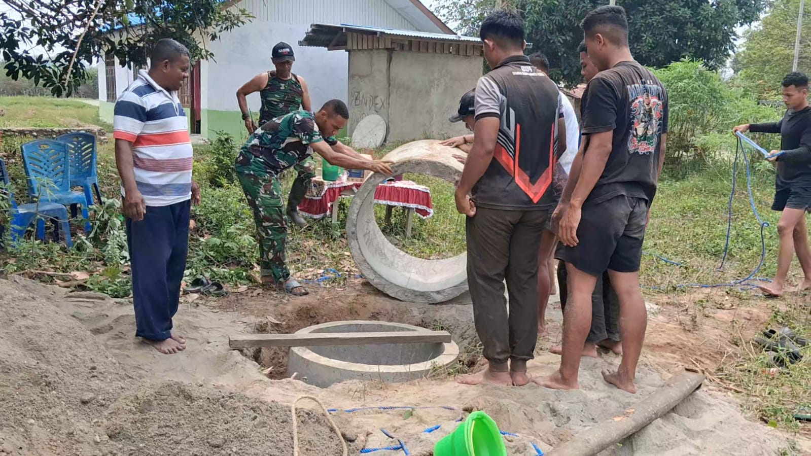 Pembangunan Sumur Gereja GPDP Bahterah Nuh Wanggar Sari oleh Satgas TMMD Ke-130