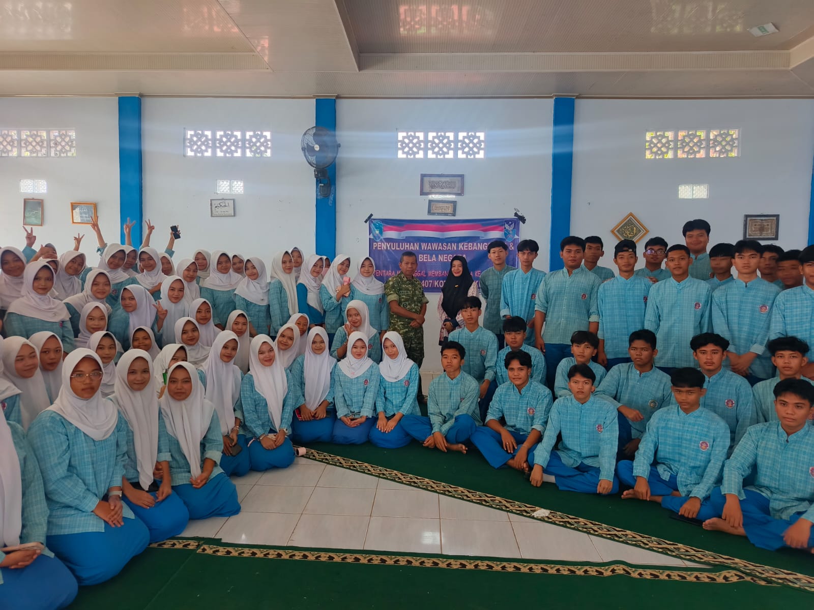 Menguatkan Persatuan Melalui Pancasila di SMA Negeri 8 Menguatkan Persatuan Melalui Pancasila di SMA Negeri 8