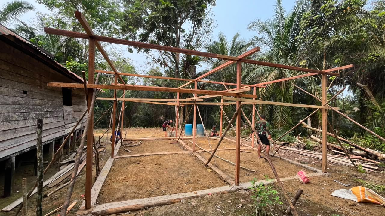 Progres Pembangunan RTLH Ibu Soanim, Kerangka Tiang Sudah Didirikan