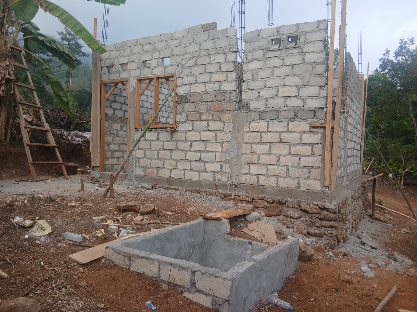 Progres Pembangunan RTLH Bapak Berly Kalahatu di Ambon