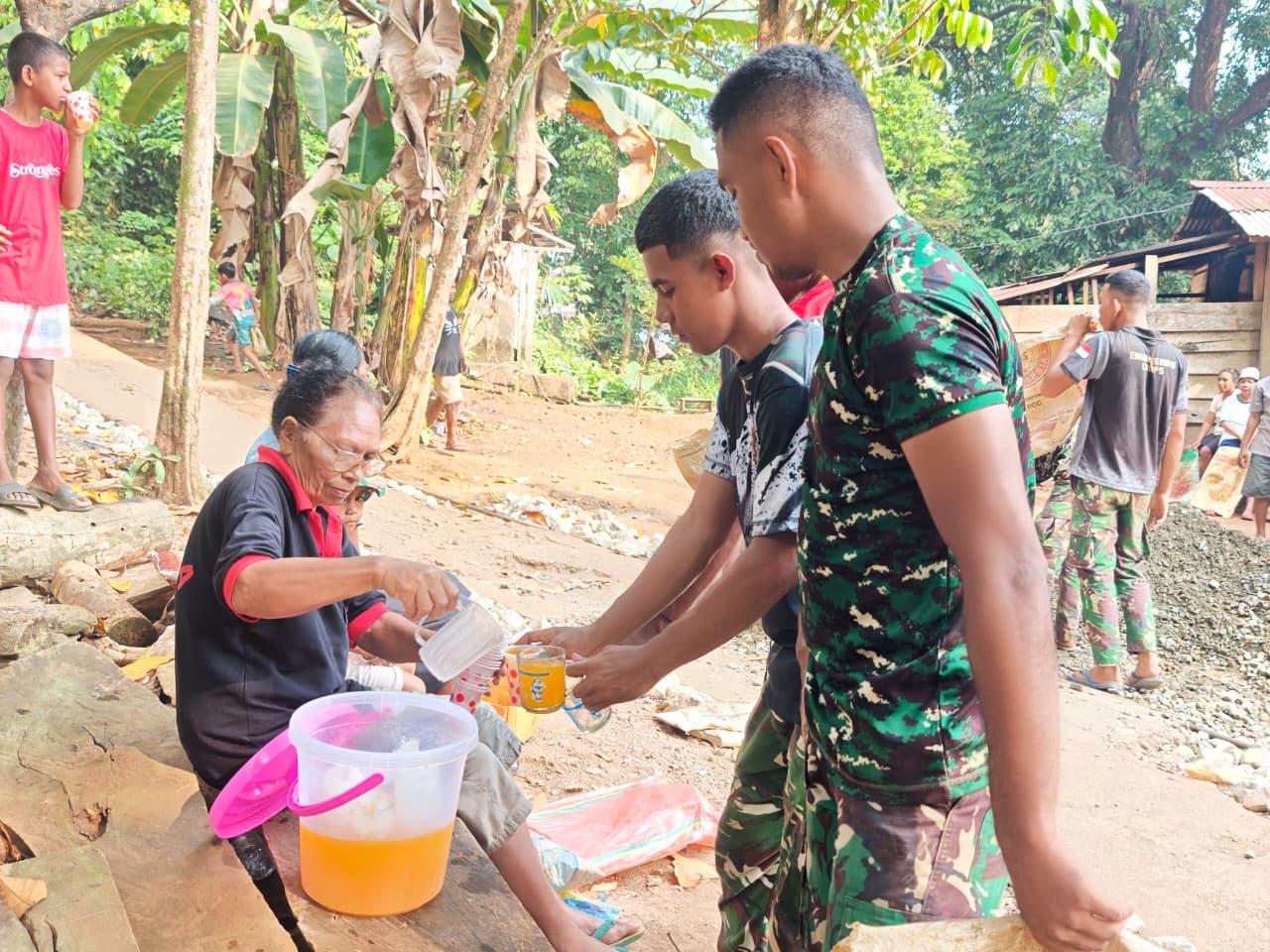 Perbaikan Jalan Setapak Di Urimessing Diharapkan Tingkatkan Kualitas Hidup Warga