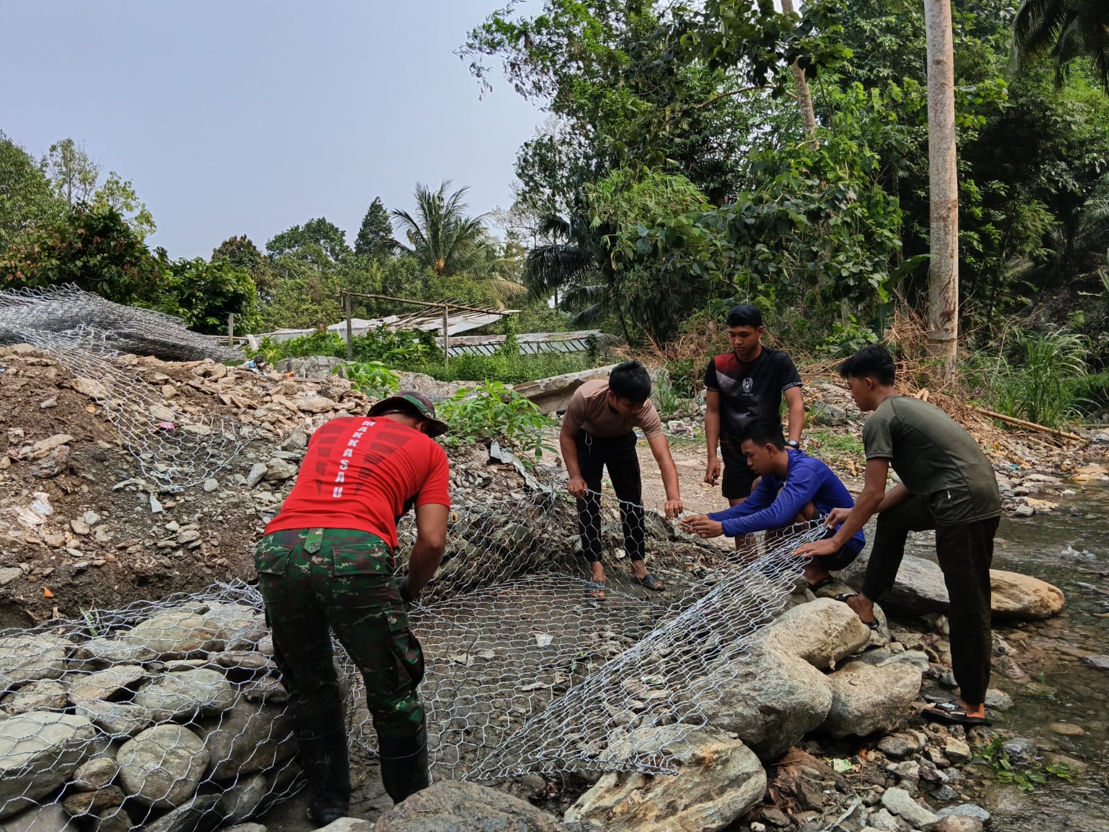 Jembatan TMMD Diharapkan Tingkatkan Akses Pertanian Warga Desa Cendana