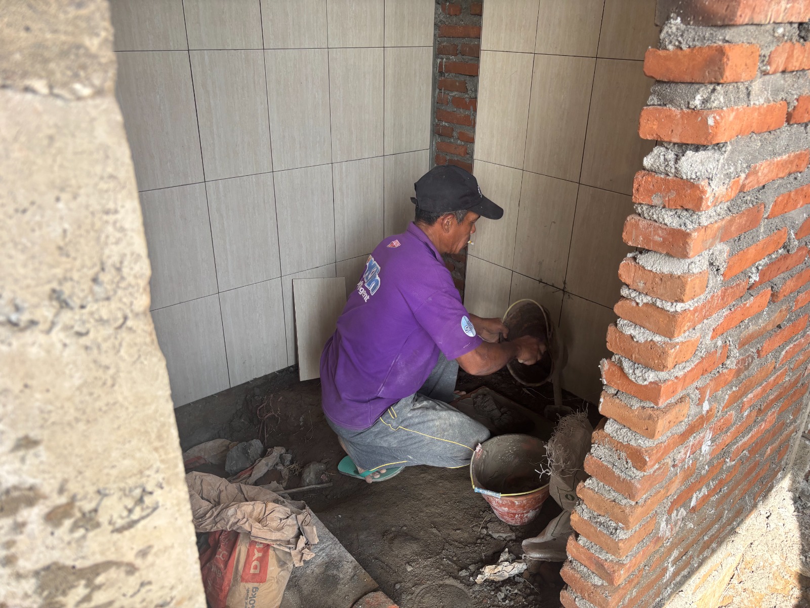 Proyek MCK Umum di Desa Pojok Dipercepat oleh Satgas TMMD ke-130
