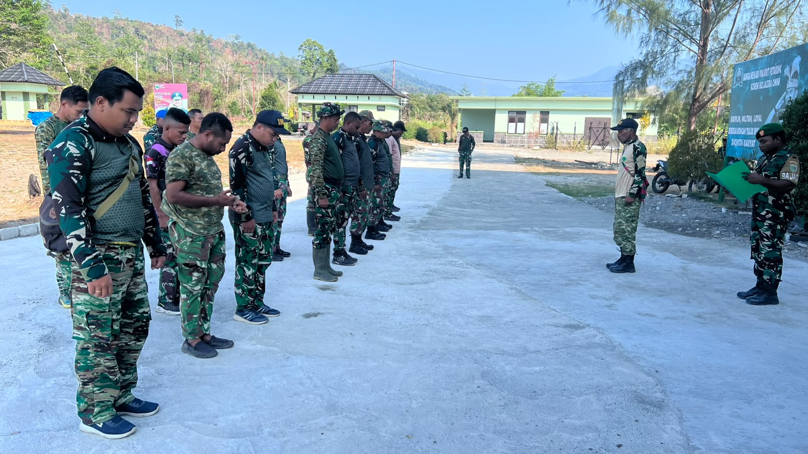 Doa Bersama Awali TMMD Ke-130, Danramil Momiwaren Pimpin Upacara Doa Bersama Awali TMMD Ke-130, Danramil Momiwaren Pimpin Upacara