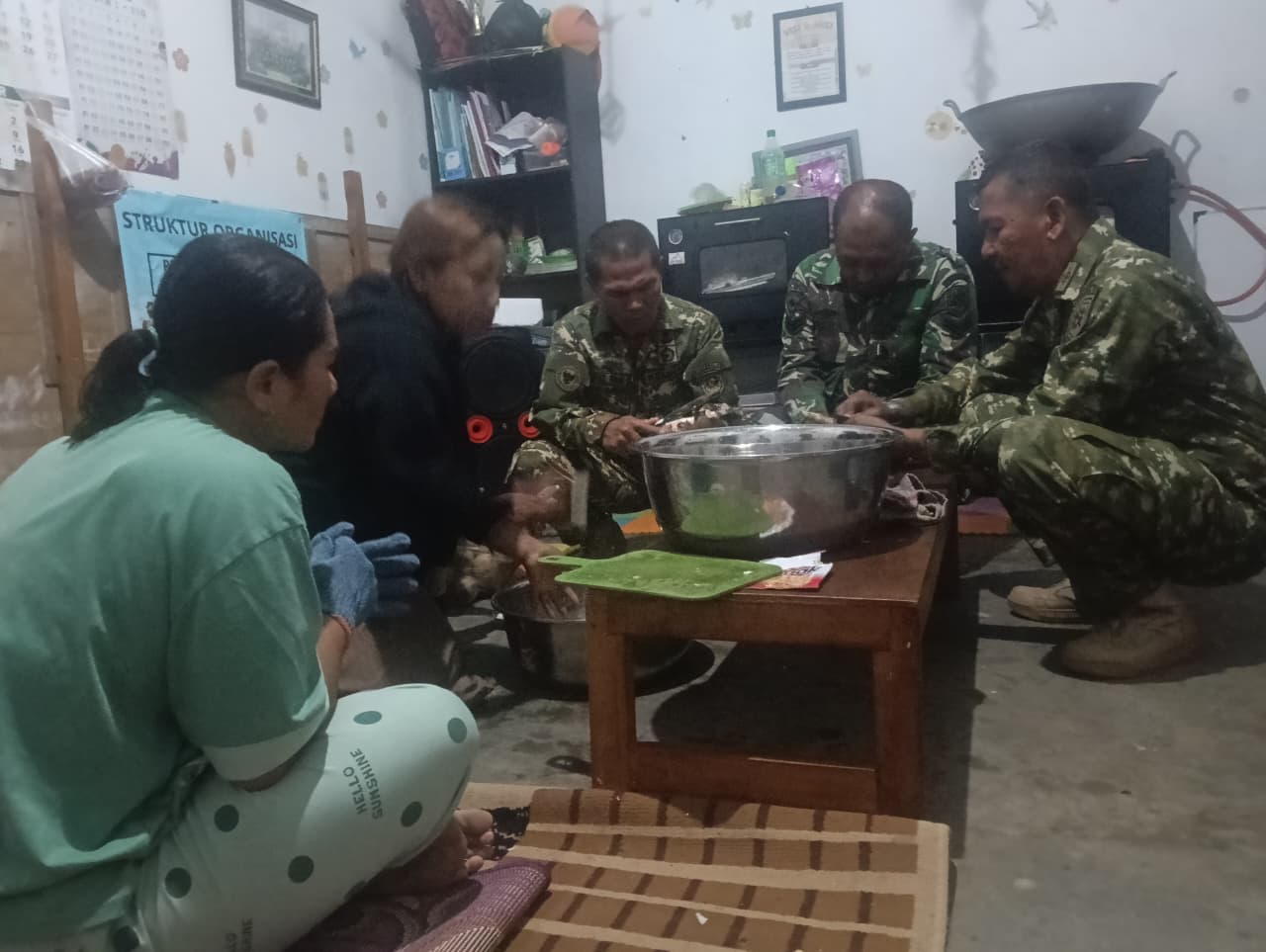 Pemberdayaan Ekonomi Desa Taji: Keripik Singkong dan Kentang Diproduksi Bersama Satgas TMMD