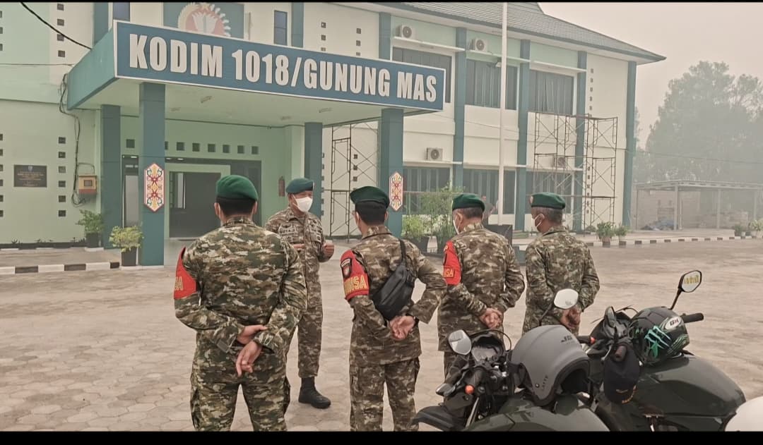 Kodim 1018/Gunung Mas Lakukan Patroli untuk Lindungi Area dari Kebakaran