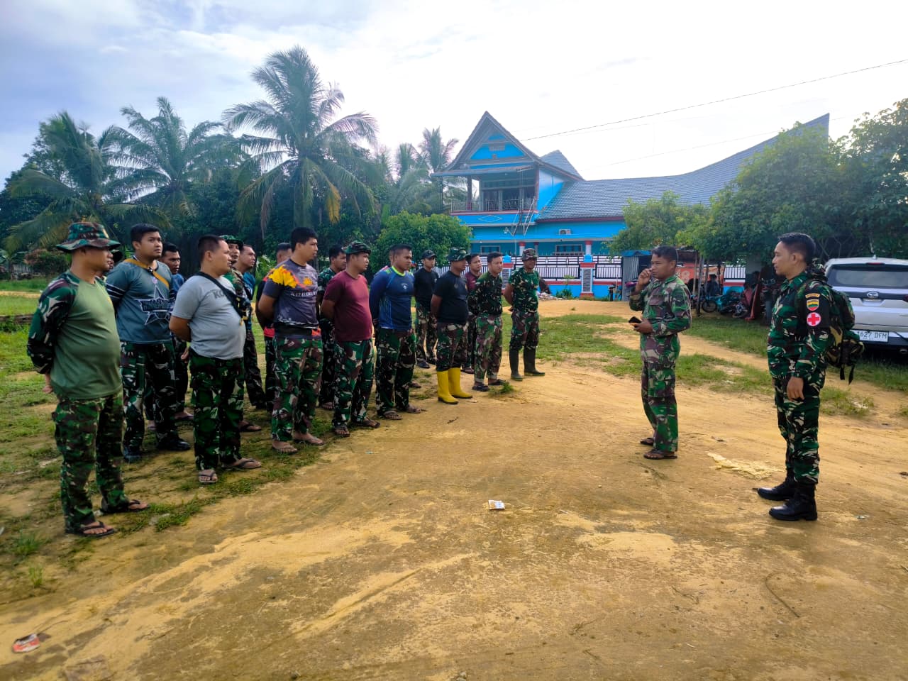 Pastikan Prajurit Siap di Lapangan, Timkes Satgas TMMD ke-130 Hadir dalam Apel Pagi